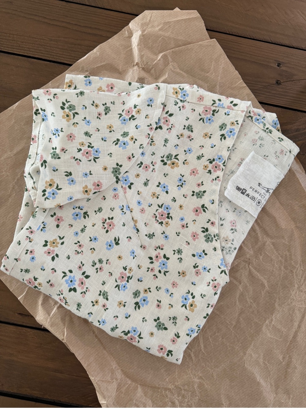 notPerfectLinen LUCA V-neck Antique Petals